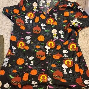 Peanuts Halloween Themed Short Sleeve Top - Black and Orange